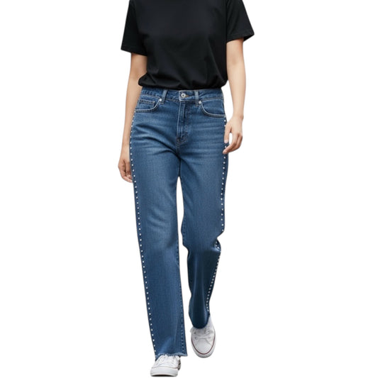 JEANS TIRO ALTO TACHAS